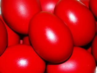 Φωτογραφία για Γιατί βάφουμε κόκκινα αβγά σήμερα Μεγάλη Πέμπτη;