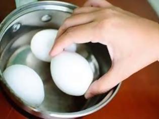 Φωτογραφία για Πώς θα βράσεις τα αβγά χωρίς να σπάσουν;