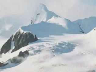 Φωτογραφία για Τραγωδία στο Έβερεστ: Τουλάχιστον 9 νεκροί από χιονοστιβάδα