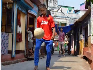 Φωτογραφία για 16χρονος από φτωχογειτονιά της Ινδίας στο Ολντ Τράφορντ για προπόνηση! [photos]