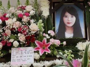 Φωτογραφία για Νότια Κορέα: H 22χρονη ηρωίδα του μοιραίου φέρι