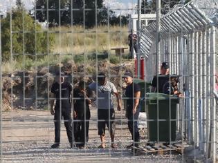 Φωτογραφία για Καταδίκη της Ελλάδας για συνθήκες κράτησης αλλοδαπών