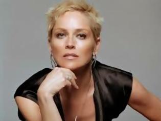 Φωτογραφία για Έπαθε εγκεφαλικό η Sharon Stone;