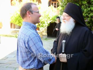 Φωτογραφία για 4716 - Βρετανός Πρέσβης σε Ηγούμενο Εφραίμ: «Σέβομαι την Ορθοδοξία»