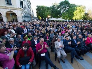 Φωτογραφία για ΑΛ. ΤΣΙΠΡΑΣ: ΜΑΣ ΓΥΡΙΖΟΥΝ ΠΙΣΩ ΣΤΟΥΣ ΑΘΛΙΟΥΣ ΤΟΥ ΟΥΓΚΩ ΚΑΙ ΠΕΡΙΦΑΝΕΥΟΝΤΑΙ