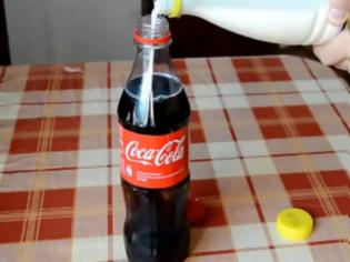 Φωτογραφία για Τι θα συμβεί αν αναμείξουμε Coca - Cola με γάλα;