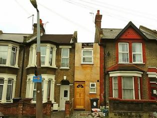 Φωτογραφία για Θα κατεδαφιστεί το πιο στενό σπίτι του Λονδίνου [photos]