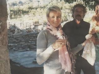 Φωτογραφία για Στην Κρήτη η Νατάσα Καραμανλή: Το γλέντι, οι ρακές και οι αφιερώσεις στον σύζυγο