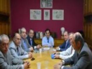 Φωτογραφία για Δηλώσεις μετά τη συνάντηση του Υπουργού Υγείας, κ. Άδωνι Γεωργιάδη, με εκπροσώπους του Πανελληνίου Ιατρικού Συλλόγου, των ιδιωτικών εργαστηρίων και των διαγνωστικών κέντρων