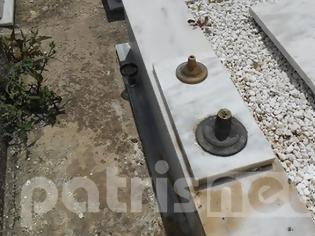 Φωτογραφία για Ηλεία: Έκλεψαν τα καντήλια από το νεκροταφείο της Ροβιάτας!
