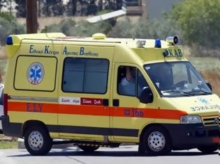 Φωτογραφία για Ηλεία: Σοβαρό τροχαίο στη Βάρδα - Τέσσερις τραυματίες