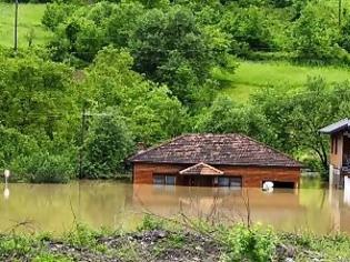 Φωτογραφία για Τραγωδία στη Βοσνία: Πάνω 20 άνθρωποι έχουν πεθάνει από τις πλημμύρες