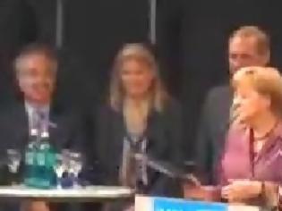 Φωτογραφία για Αποδοκίμασαν την Μέρκελ σε συγκέντρωση του υποψήφιου δημάρχου Στουτγκάρδης [video]