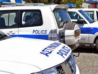 Φωτογραφία για Η αστυνομία της Κύπρου ζητά να παραδοθεί αυτός που έριξε την κροτίδα και τραυμάτισε τον ποδοσφαιριστή