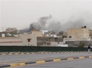 Φωτογραφία για Λιβύη: Πανικός μετά από την επίθεση ενόπλων στο Κοινοβούλιο