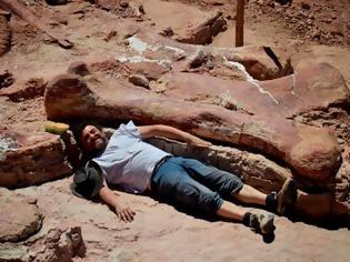 Φωτογραφία για Φωτογραφίες από τον τιτανόσαυρο που βρέθηκε στην Παταγονία!