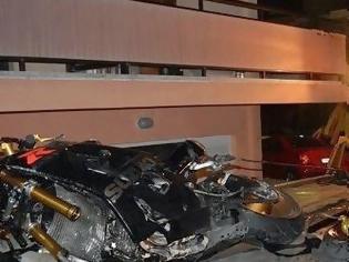 Φωτογραφία για Τροχαίο ατύχημα στη Κρήτη με τον οδηγό της μηχανής να σέρνεται για πάνω από 50 μέτρα [photos]