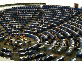 Φωτογραφία για Ευρωβουλή: Δείτε πόσες έδρες καταλαμβάνουν τα ελληνικά κόμματα