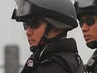 Φωτογραφία για Τουλάχιστον 200 συλλήψεις σε αντιτρομοκρατική επιχείρηση της αστυνομίας στην Κίνα