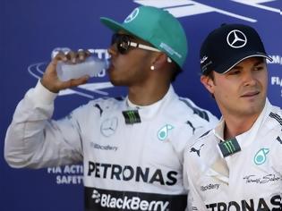 Φωτογραφία για ΜΥΡΙΖΕΙ ΑΝΑΚΩΧΗ ΤΟΥ HAMILTON ME TON ROSBERG