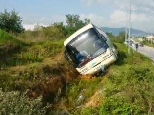 Φωτογραφία για Τρελή πορεία λεωφορείου του ΚΤΕΛ - Τραυματίστηκαν 22 επιβάτες