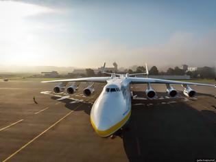 Φωτογραφία για Το γιγάντιο Antonov An-225 προκαλεί δέος! [photos]