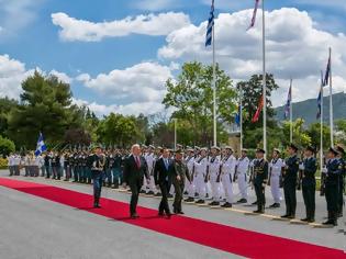 Φωτογραφία για Δηλώσεις ΥΕΘΑ Δημήτρη Αβραμόπουλου και ΥΠΑΜ Γεωργίας Irakli Alasania μετά τη συνάντησή τους στο ΥΠΕΘΑ