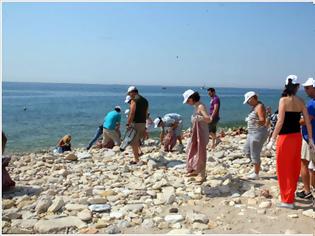 Φωτογραφία για Ακράτα: Καθαρισμός παραλίας και ανάπλαση πλατείας