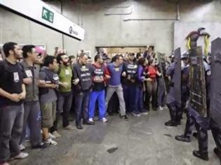 Φωτογραφία για Απειλούν ότι θα κάνουν απεργίες κατά τη διάρκεια του Μουντιάλ οι εργαζόμενοι του μετρό στη Βραζιλία