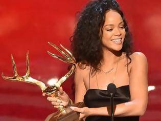 Φωτογραφία για Τι βραβείο πήρε η Rihanna στα «Guys Choice Awards»;