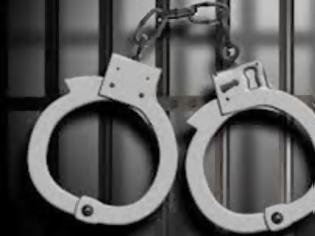 Φωτογραφία για Βόλος: Σύλληψη 17χρονου για παράβαση του νόμου περί βεγγαλικών