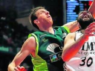 Φωτογραφία για ΕΞΑΛΛΟΣ ΜΕ ΜΠΟΥΡΟΥΣΗ Ο ΓΙΟΥΛ ΚΑΙ... ΑΝΩ-ΚΑΤΩ Τ' ΑΠΟΔΥΤΗΡΙΑ ΤΗΣ ΡΕΑΛ!