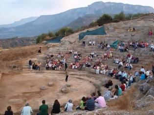 Φωτογραφία για Η πρώτη, μετά από αιώνες, θεατρική παράσταση στο χώρο του Αρχαίου Θεάτρου Αιγείρας! Πώς να πάτε