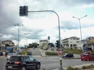 Φωτογραφία για Για τρίτη συνεχόμενη ημέρα εκτός λειτουργίας φανάρια στα Γιάννενα [photos]