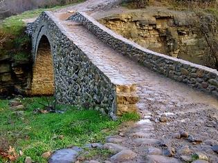 Φωτογραφία για Πάει κοντά στον έναν χρόνο και παραμένει άφτιαχτη η επικίνδυνη γέφυρα στον Ασπροπόταμο Τρικάλων. [photos]