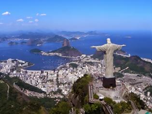 Φωτογραφία για Ο Χριστός του Ρίο γίνεται Ζορμπάς – Η εικόνα που σαρώνει στο διαδίκτυο