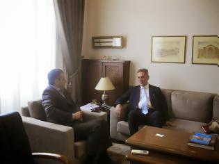 Φωτογραφία για Συνάντηση του Περιφερειάρχη Κ. Μακεδονίας Απ. Τζιτζικώστα με τον Πρόεδρο του ΟΣΕ Παναγιώτη Θεοφανόπουλο [video]