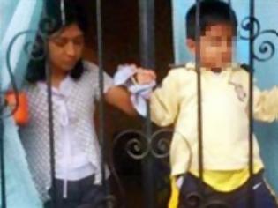 Φωτογραφία για Τρισάθλια μάνα στο Μεξικό έδεσε το παιδί της στα κάγκελα του μπαλκονιού - Ο πατέρας απλά κοιτούσε... [photos]