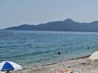 Φωτογραφία για Βουτιές με θέα τον «Κοκκινόβραχο» στην παραλία Λάκκος του Λεωνιδίου! [video]
