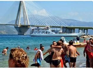 Φωτογραφία για Πάτρα: Κολύμπησαν με την...καρδιά τους Ρίο - Αντίρριο τα μέλη του ΟΚΑΝΑ