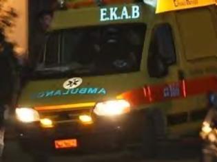Φωτογραφία για Κρίσιμες ώρες για τον 47χρονο υπάλληλο του ΕΚΑΒ, που τραυματίστηκε σε τροχαίο με μηχανάκι