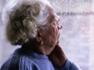 Φωτογραφία για Ποια είναι η χώρα των πιο μοναχικών ανθρώπων: Εκατοντάδες χιλιάδες, ιδίως ηλικιωμένοι, υποφέρουν από μοναξιά