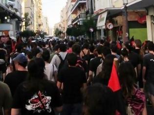 Φωτογραφία για ΤΩΡΑ: Πορεία αντιεξουσιαστών στο κέντρο της Θεσσαλονίκης: Κλειστή η Τσιμισκή