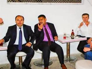 Φωτογραφία για Βουλευτής του Ερντογάν πιάστηκε να πίνει και τον καλούν να παραιτηθεί!