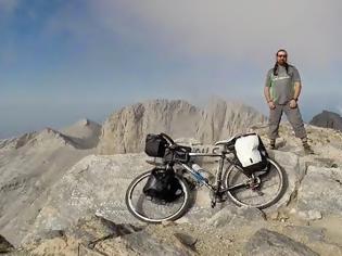 Φωτογραφία για Απίστευτος Ελλασονίτης ανέβηκε στην κορυφή του Ολύμπου με το ποδήλατο! [video]