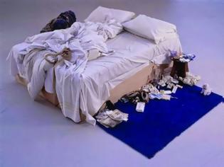Φωτογραφία για Απίστευτο! Ακατάστατο και βρόμικο κρεβάτι πουλήθηκε για 3,2 εκ. ευρώ!