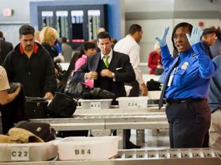Φωτογραφία για ΠΡΟΣΟΧΗ: Αλλάζουν οι κανονισμοί ασφαλείας στα αεροδρόμια - Θα κατάσχουν στον έλεγχο τα αφόρτιστα κινητά τηλέφωνα!