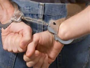 Φωτογραφία για Σύλληψη 28χρονου για φθορές σε 12 αυτοκίνητα στο Βόλο