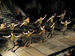 Φωτογραφία για Πάτρα: Παράσταση του Χορευτικού του Δήμου στο παλαιό Αρσάκειο