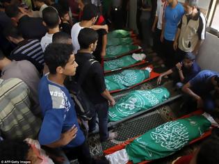 Φωτογραφία για Αιματοκύλισμα στη Γάζα με 100 νεκρούς ανάμεσά τους και πολλά παιδιά